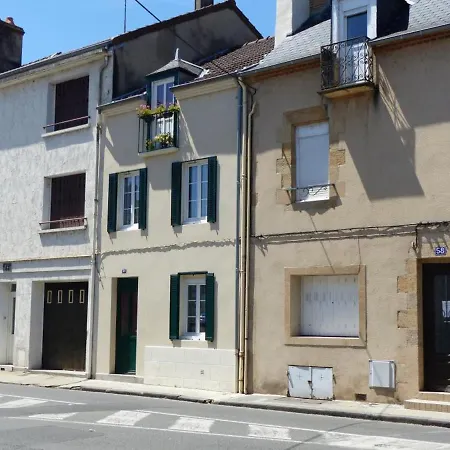 Maison Cosy A : Proche Centre, Cour Fleurie, Velos, Wifi Et Draps Fournis - Fr-1-489-162 * 穆兰