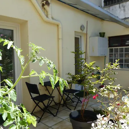 度假居 Maison Cosy A : Proche Centre, Cour Fleurie, Velos, Wifi Et Draps Fournis - Fr-1-489-162